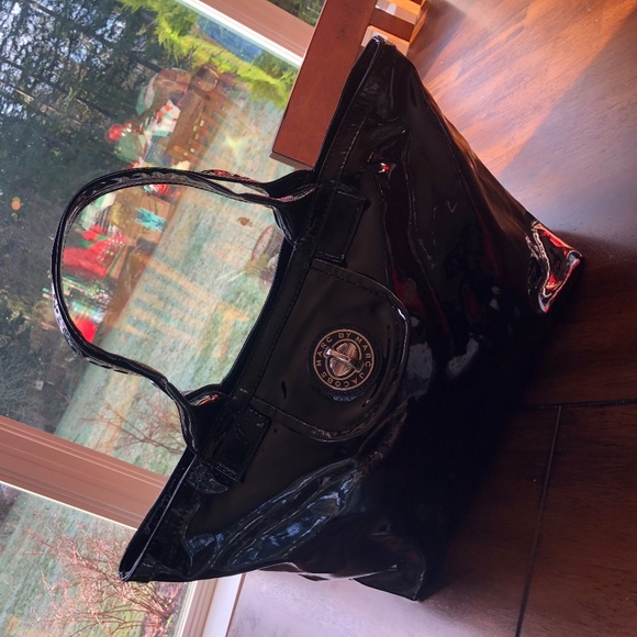 Marc By Marc Jacobs Handbags - Marc Jacobs Black Patent 100% Cow Leather Tote